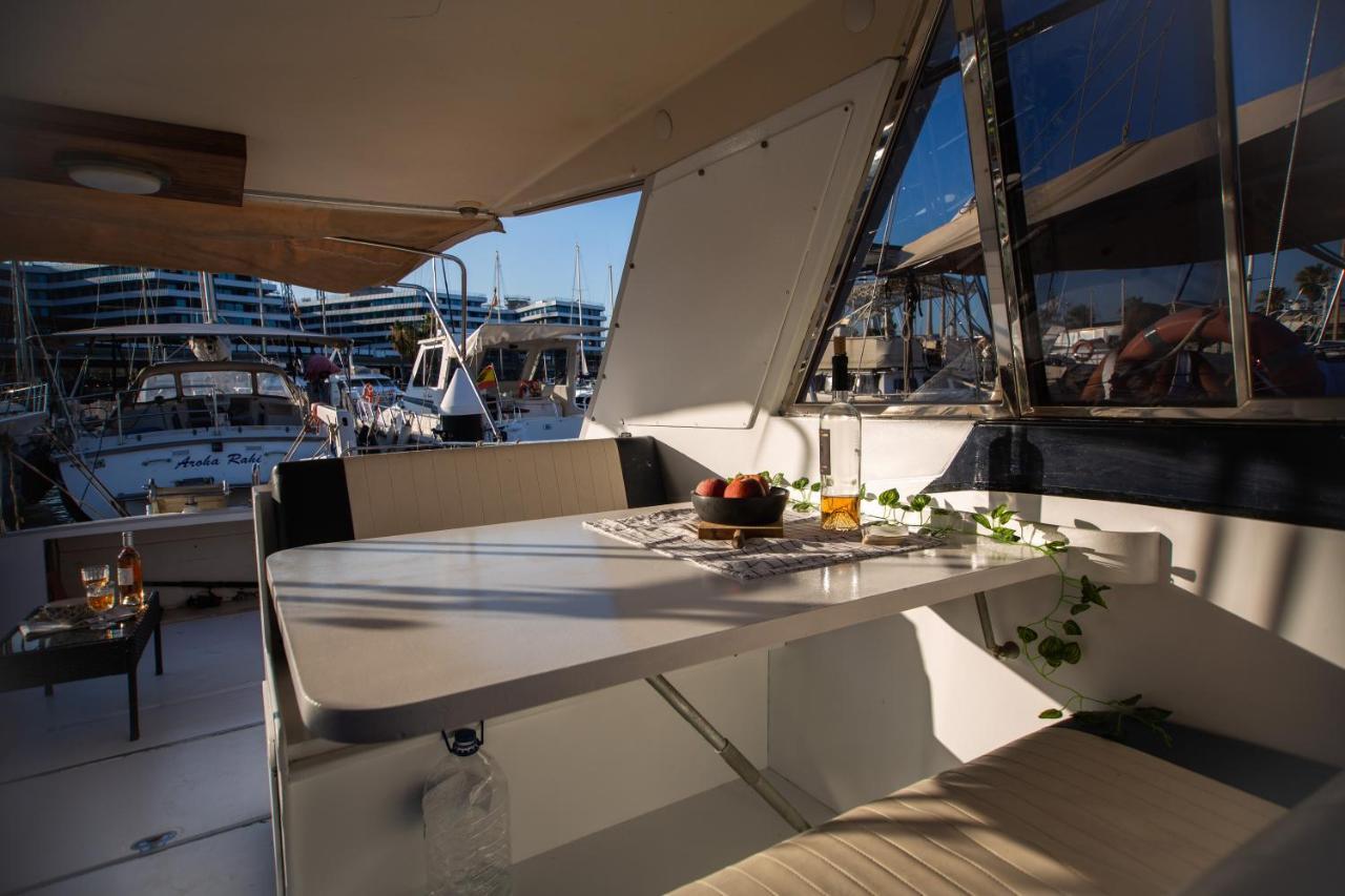 Hotel Magno II Boat Sant Adria de Besos Exteriér fotografie